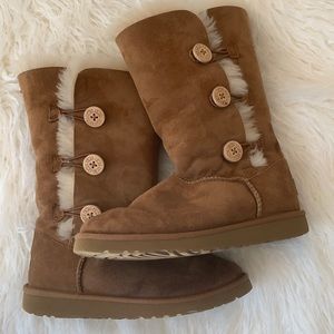 UGGs Bailey Button Triplet boots